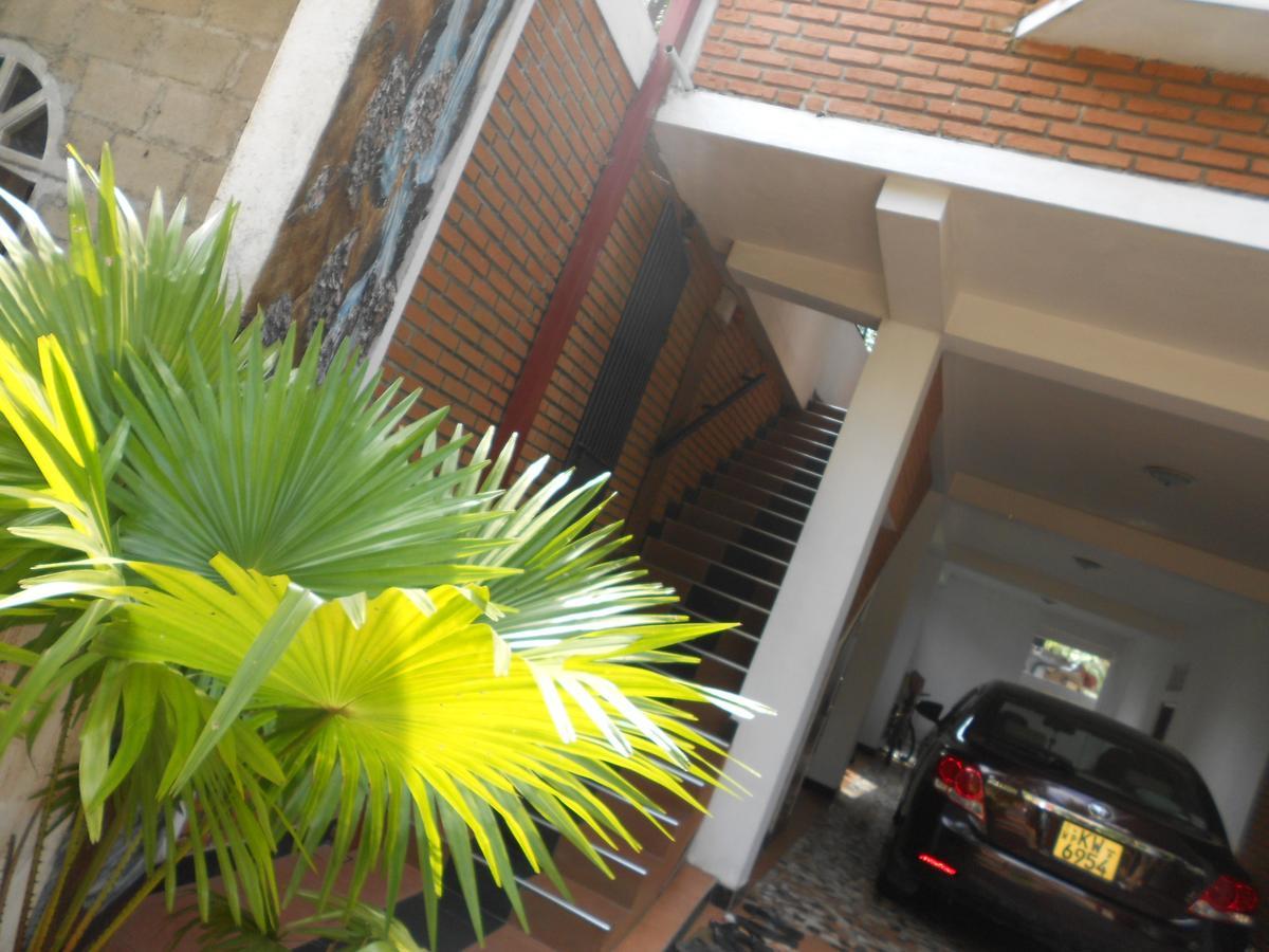 Melvila Peliyagoda Pattiya Exterior foto